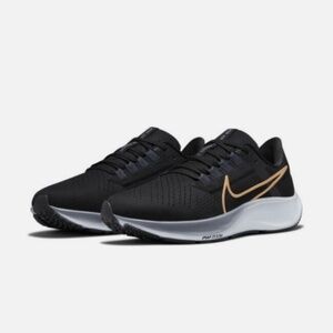 Nike Women’s Air Zoom Pegasus 38 Shoes Black/MTLC Gold Coin US 7 New